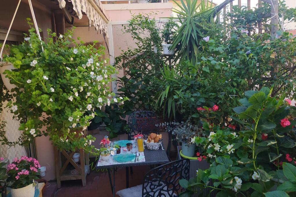 דירות ניס Chambre D'Hote De Charme Avec Petit Dejeuner Offert מראה חיצוני תמונה